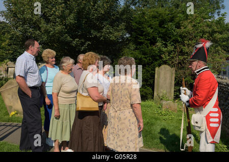 St.-Peter Dörfer-Tour. Eine ausgezeichnete Zeit Tour rund um das Dorf von kostümierten Figuren. Broadstairs, Kent. England. VEREINIGTES KÖNIGREICH. Stockfoto