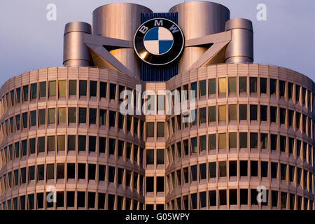 BMW-Hauptsitz in München Stockfoto