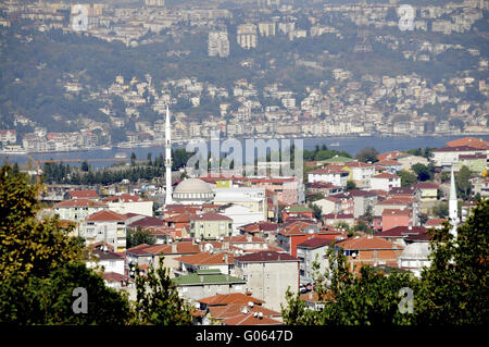 Blick vom Aussichtspunkt Hügel Çamlıca auf dem Europäischen Stockfoto