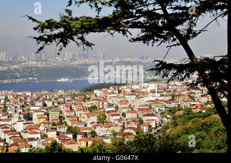 Istanbul-Blick vom Aussichtspunkt Hügel Camilica gesehen Stockfoto