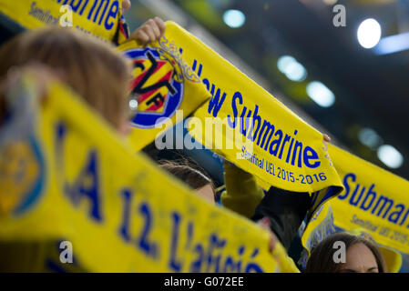 Villarreal, Spanien. 28. April 2016. Fans bei der Europa-League-Halbfinale Spiel zwischen Villarreal CF und FC Liverpool im Stadion El Madrigal am 28. April 2016 in Villarreal, Spanien. Bildnachweis: Christian Bertrand/Alamy Live-Nachrichten Stockfoto