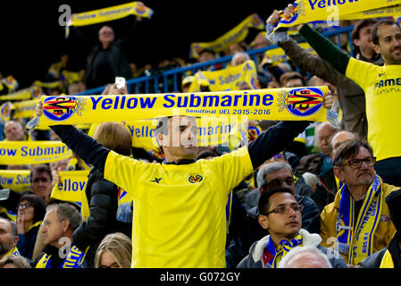 Villarreal, Spanien. 28. April 2016. Fans bei der Europa-League-Halbfinale Spiel zwischen Villarreal CF und FC Liverpool im Stadion El Madrigal am 28. April 2016 in Villarreal, Spanien. Bildnachweis: Christian Bertrand/Alamy Live-Nachrichten Stockfoto