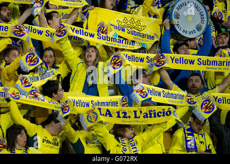 Villarreal, Spanien. 28. April 2016. Fans bei der Europa-League-Halbfinale Spiel zwischen Villarreal CF und FC Liverpool im Stadion El Madrigal am 28. April 2016 in Villarreal, Spanien. Bildnachweis: Christian Bertrand/Alamy Live-Nachrichten Stockfoto