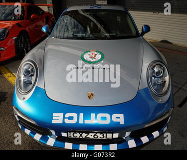 Sydney, Australien. 29. April 2016. Neue South Wales Police Force Porsche auf dem Display während der Porsche Rennsport Australien Motor Racing Festival 2016 auf dem Sydney Motorsport Park. © Hugh Peterswald/Pacific Press/Alamy Live-Nachrichten Stockfoto