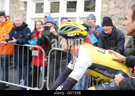 Settle, Yorkshire, Großbritannien. 29. April 2016. Dylan Groenewegen (Ned) Team Lotto Gewinner der ersten Etappe der Tour de Yorkshire in Settle, UK, 29. April 2016 Credit: Barbara Koch/Alamy Live News Stockfoto