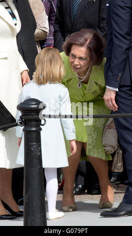 Stockholm, Schweden. 30. April 2016. Königin Sofia und Prinzessin Estelle Feier von König Carl Gustaf 70. Geburtstag RPE/Albert Nieboer/Niederlande, - NO WIRE SERVICE - Credit: Dpa picture-Alliance/Alamy Live News Stockfoto