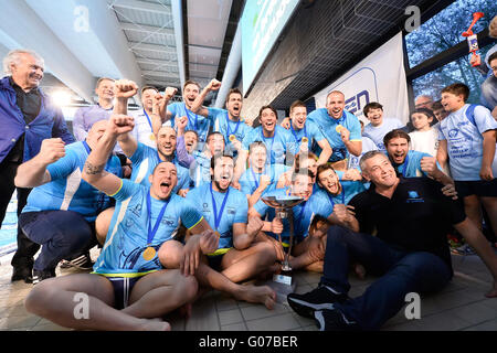 Brescia, ITA. 30. April 2016. EIN Brescia 1. Platz bei der LEN-Euro-Cup-Finale Match zwischen AN Brescia und Sintez Kazan Credit: Richard Morgano/Alamy Live News Stockfoto