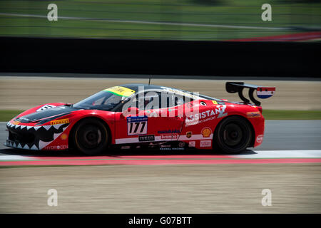 Rennen in Mugello Track, Italien. 30. April 2016. Fons Scheltema, Ferrari 458 Evo, nimmt Teil an der Shell-Cup des Ferrari Challenge Mugello. Er wird Dritten beenden. Leonardo Papera/Alamy Live-Nachrichten Stockfoto