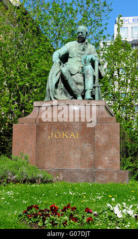 Statue von Mor Jokai, ungarischer Schriftsteller, Andrassy Avenue, Budapest, Ungarn Stockfoto