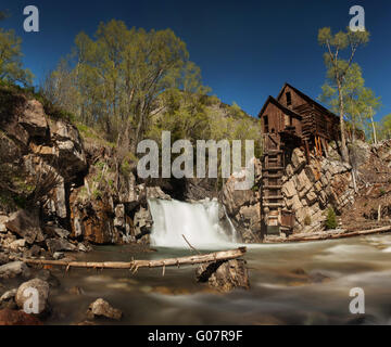 Crystal River und entlaufenen Pferdemühle in Colorado Stockfoto