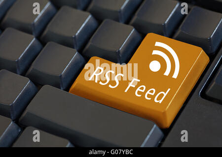 Wort "RSS Feed" geben Sie auf Tastatur Stockfoto
