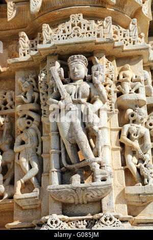 Skulptur auf Hinduismus Ranakpur Tempel in Indien Stockfoto