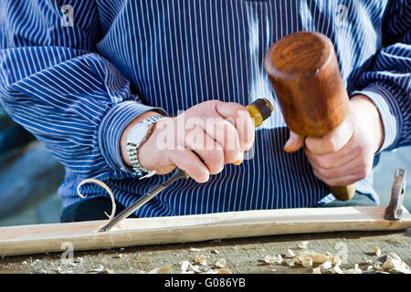 Hohlmeißel Holz Stemmeisen Tischler Werkzeug. Werk des Künstlers. Stockfoto