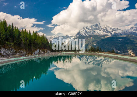 Blick zum Speicherteich in der Nähe von Jenner-Seilbahn im Berchtesgarten National Park, Deutschland Stockfoto