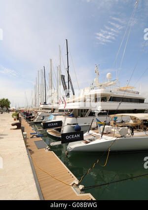 Internationale Bootsmesse Palma 2016 - Pre-Opening Bilder - Superyachten - Moll Vell / Old Port, Palma De Mallorca, Balearische Inseln Stockfoto