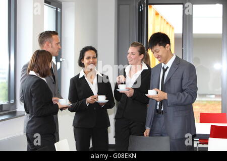 Gruppe von vielfältigen Geschäftsleute auf Kaffeepause Stockfoto
