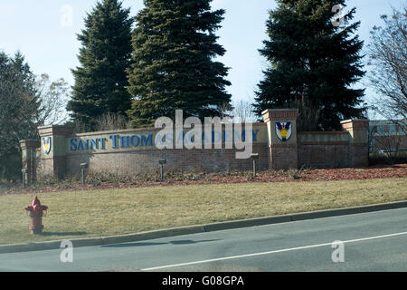 Eingang zum St. Thomas Academy College Preparatory School. Mendota Heights Minnesota MN USA Stockfoto