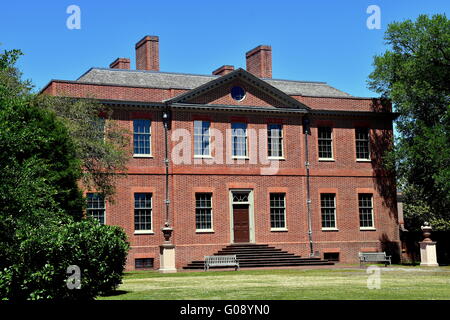 New Bern, North Carolina: The South Front des georgisch-Ära 1770 Tryon Palace vom hinteren Garten aus gesehen Stockfoto