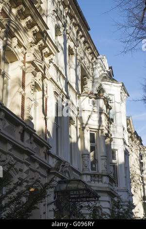 Häuserzeile im Süden von Bonn, Deutschland Stockfoto