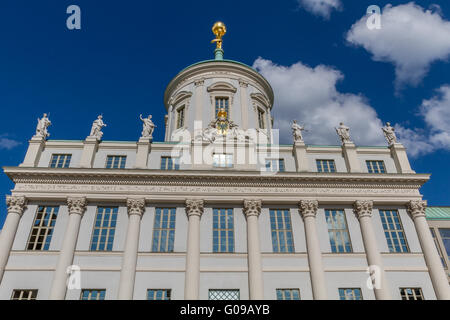 Altes Rathaus von Potsdam in Deutschland mit Atlas-front Stockfoto