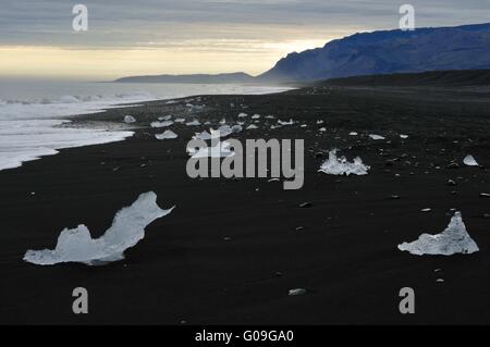 Eis-Skulpturen, Jokullsarlon, Island Stockfoto