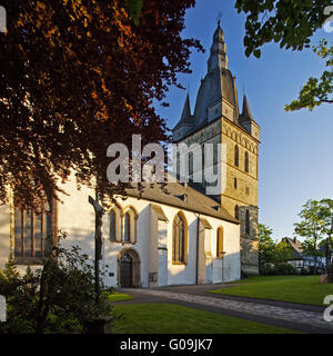 Die Pfarrkirche St. Peter und Andrew, Brilon. Stockfoto