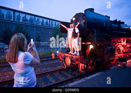 Menschen an der Veranstaltung zusätzliche Schicht, Duisburg, Deutschland Stockfoto