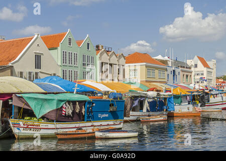 Rückseite des schwimmenden Markt Curacao Niederländische Antillen Stockfoto