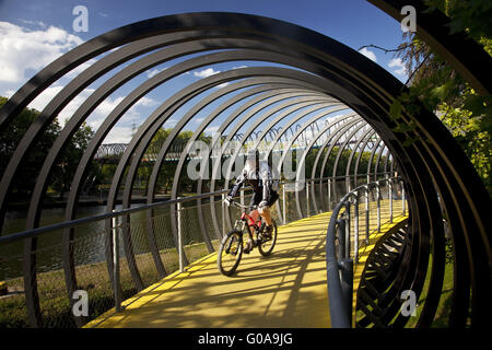 Brücke Slinky Springs to Fame, Oberhausen, Deutschland Stockfoto