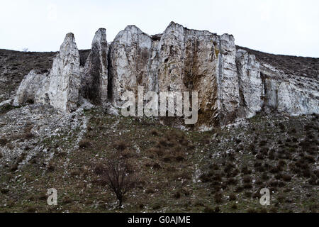 Felsvorsprung befindet sich in der Oberkreide Constantine-region Stockfoto