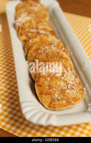 Holländische Mini-Pfannkuchen Stockfoto