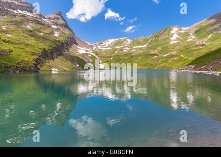 Bergsee in Schweizer Alpen, Bachalpsee, Grindelwald, Schweiz Stockfoto