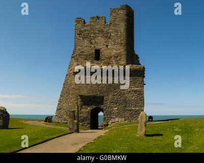 Bleibt North Tower Gateway in Aberystwyth Castle Ceredigion Mid Wales Besoldungsgruppe aufgeführt ich Edwardian Festung 1637 Charles Royal Mint Burg verwandelt Stockfoto
