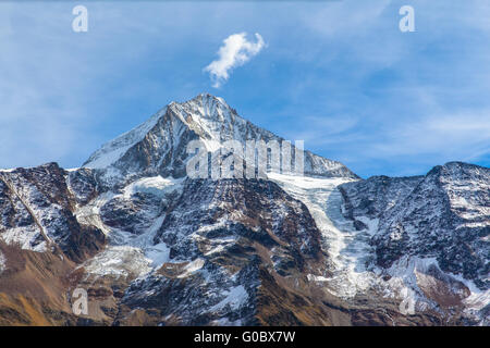 Schließen Sie die Ansicht des Bietschhorn im Kanton Wallis im Süden der Berner Alpen in der Schweiz. die nordöstlichen und südlichen Hängen ar Stockfoto