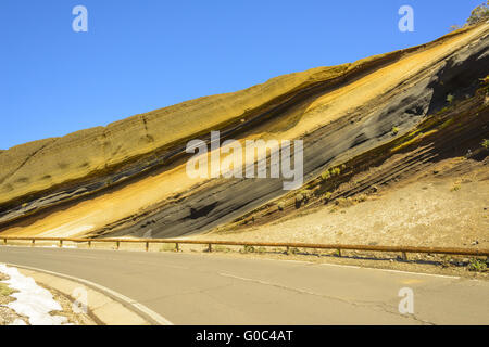 Schichten aus Vulkangestein auf Teide, Teneriffa Stockfoto