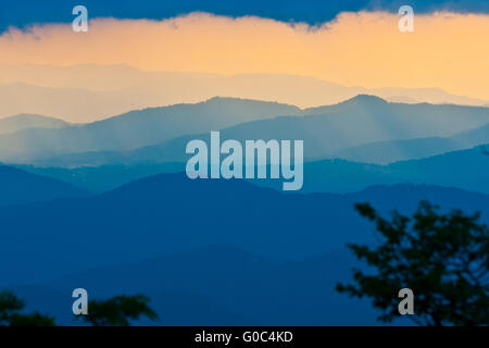 Sonnenuntergang auf der Blue Ridge Parkway in North Carolina Stockfoto