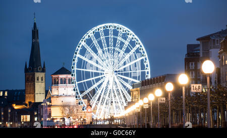 Weihnachtsmarkt in der Innenstadt, Düsseldorf, Deutschland Stockfoto