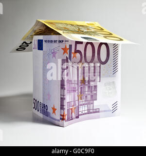 Haus von Euro-Banknoten, symbolisches Bild Stockfoto