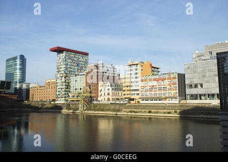 Gebäude an der Speditionsstrasse in der Mediahar Stockfoto