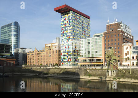 Gebäude an der Speditionsstrasse in der Mediahar Stockfoto