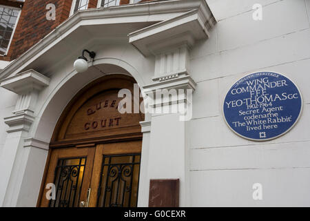 Blaue Plakette von Wing Commander F.F.E. Yeo-Thomas, Guilford Street, London England, UK Stockfoto