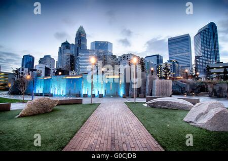 neue Romare Bearden Park in uptown Charlotte North Carolina am frühen Morgen Stockfoto