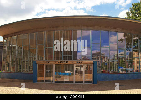 Alte Grenze Checkpoint Tränenpalast Berlin Deutsch Stockfoto