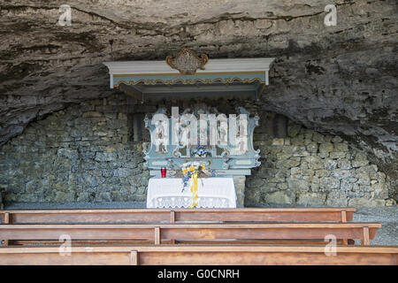 Kapelle in einer Höhle Stockfoto