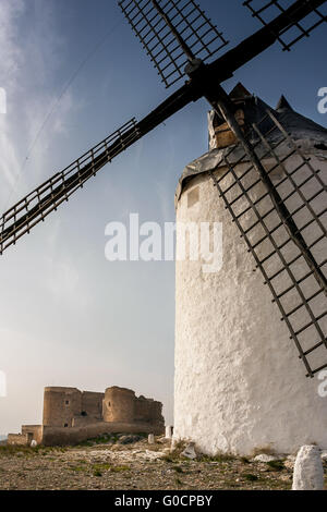 Don Quichotte Windmühlen, Consuegra Spanien, spanische Landschaft in La Castilla La Mancha Stockfoto