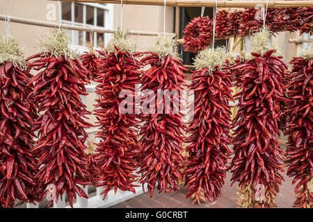 Red Chili-Girlanden Stockfoto