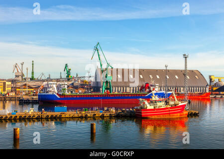 Blick auf den Kai-Hafen von Gdynia, Polen. Stockfoto
