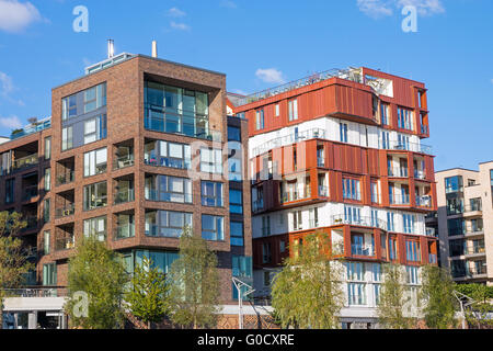 Neue Wohnhäuser in der Hafencity in Hamburg Stockfoto