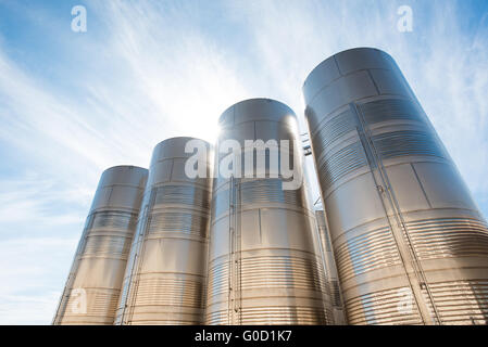 Edelstahl-silos Stockfoto