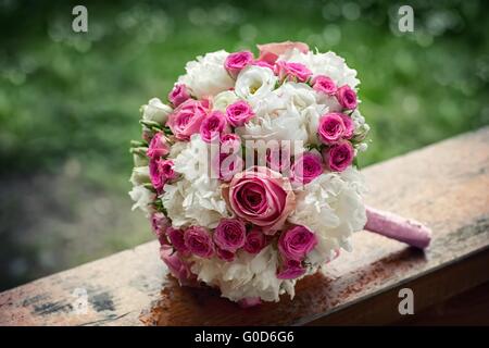 Hochzeit Bouquet bestehend aus kleinen Knospen schöne Rosen Stockfoto